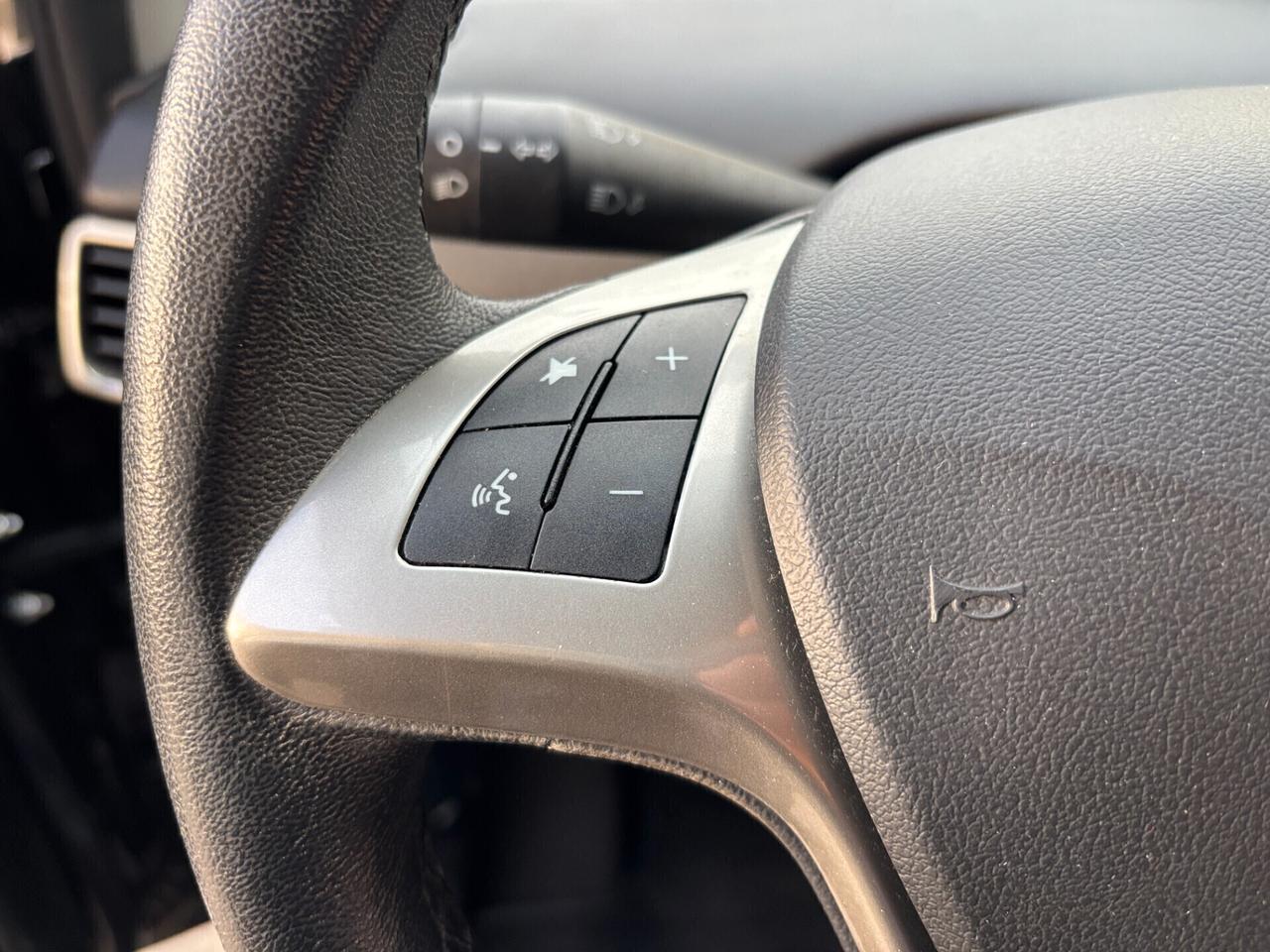 Lancia Ypsilon 1.0 5 porte Hybrid Gold-2021