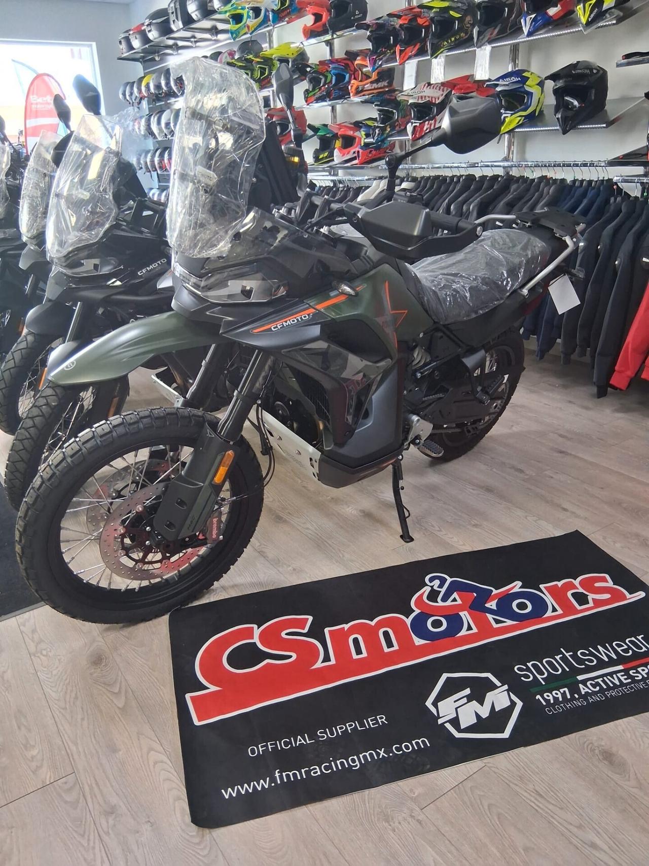 CFMOTO MT-X 1000