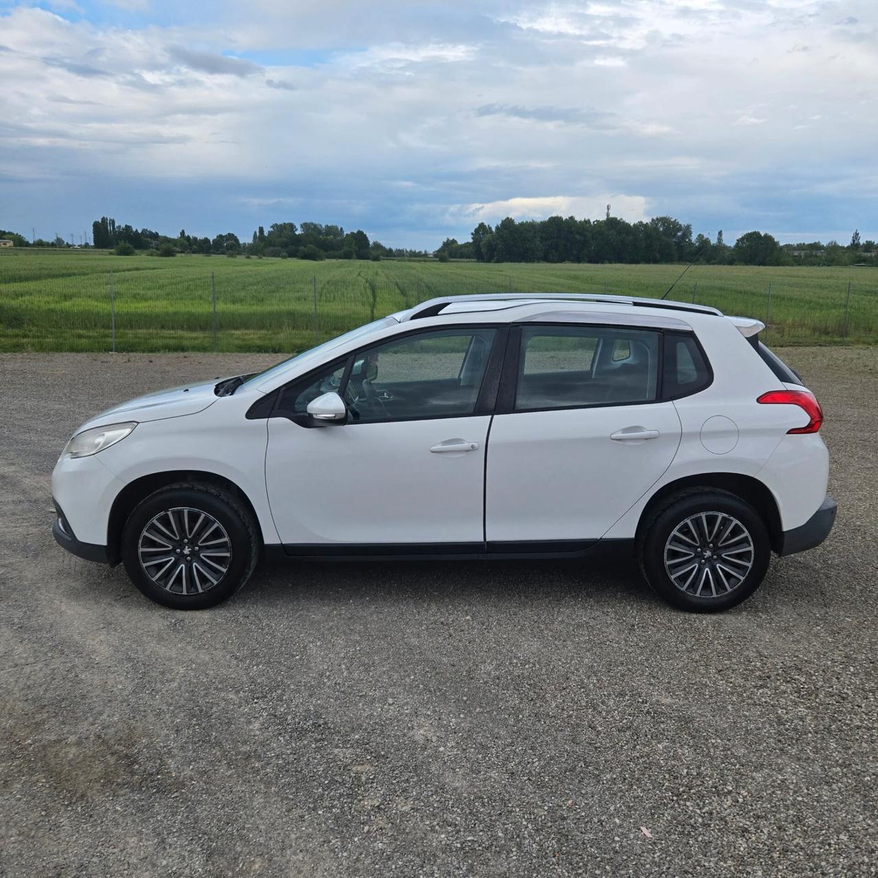 Peugeot 2008 1.2 VTi 82CV Access
