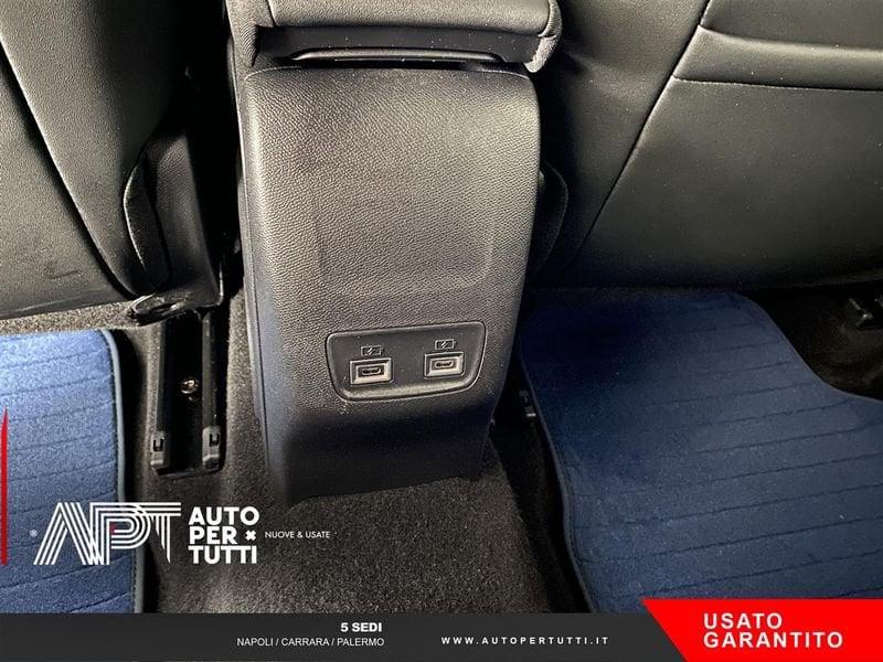 Lancia Ypsilon Ypsilon Hybrid e-DCT Edizione Cassina