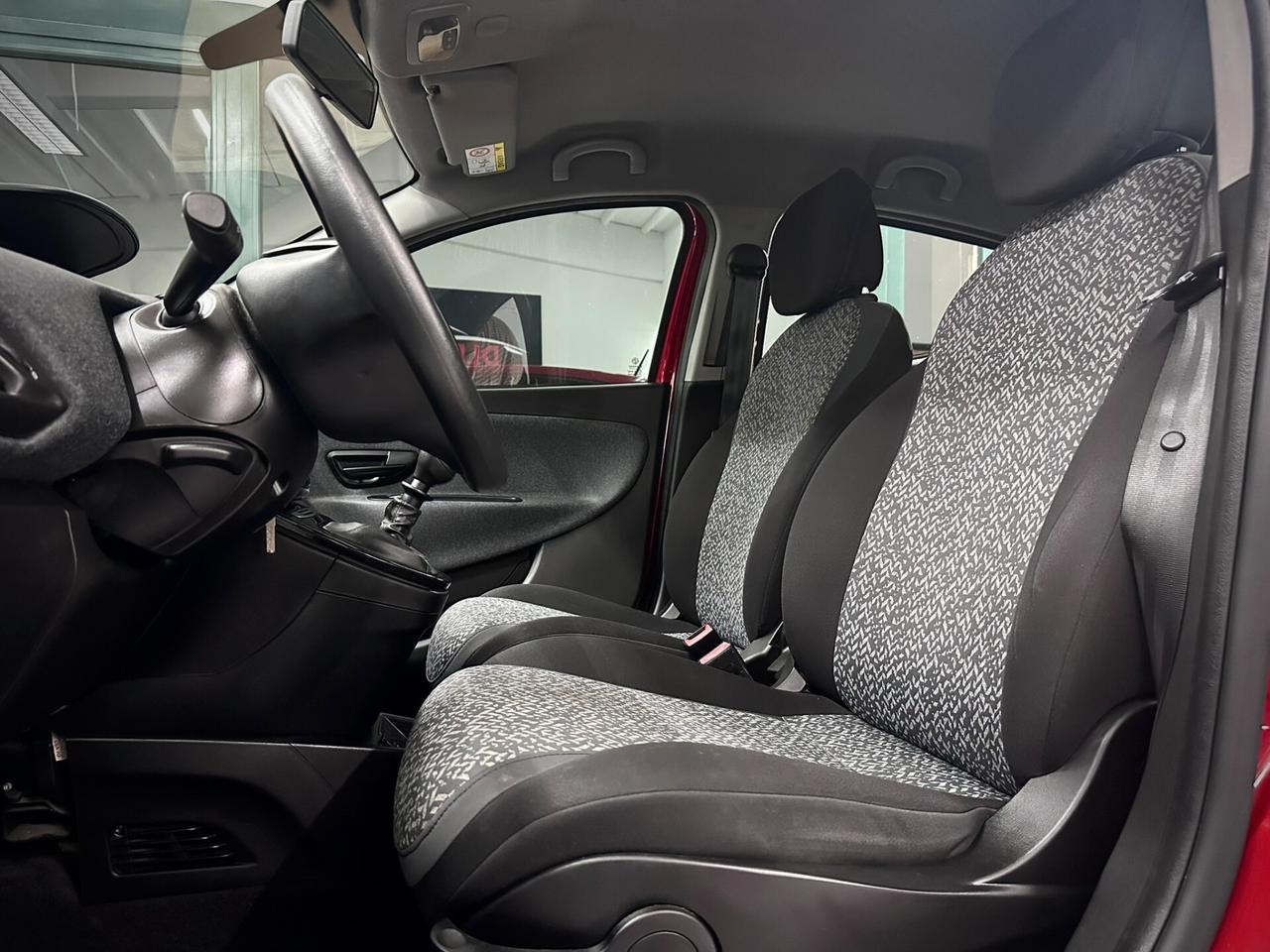 Ypsilon 1.0 FireFly Hybrid Ecochic Aziendale