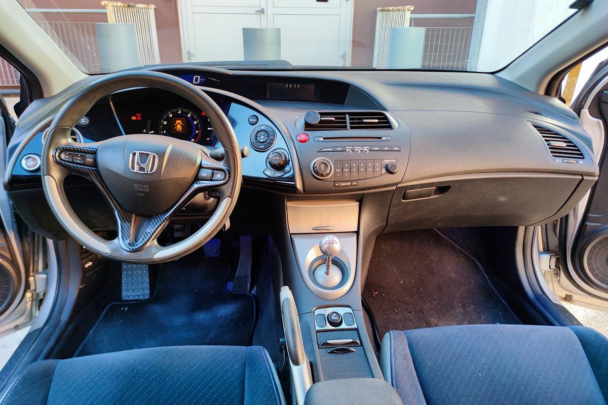 HONDA Civic 1.8 i-VTEC 5p. Comfort