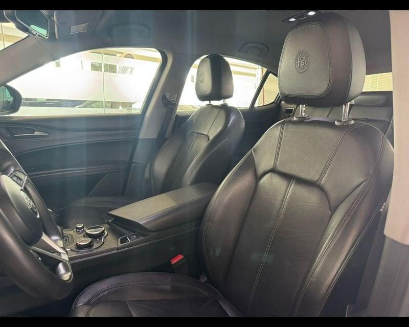 Alfa Romeo Stelvio 2.2 Turbodiesel 180 CV AT8 Q4 Super