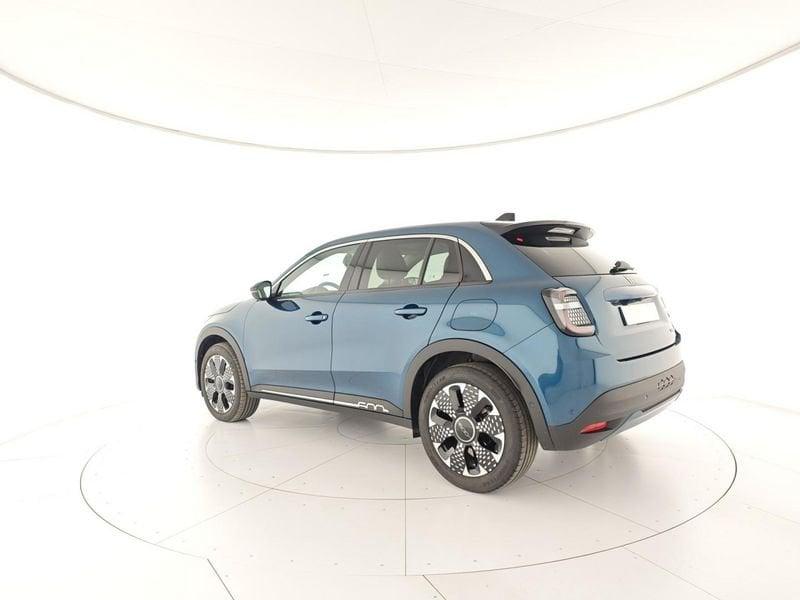 FIAT 600 Hybrid 110 CV DCT MHEV La Prima