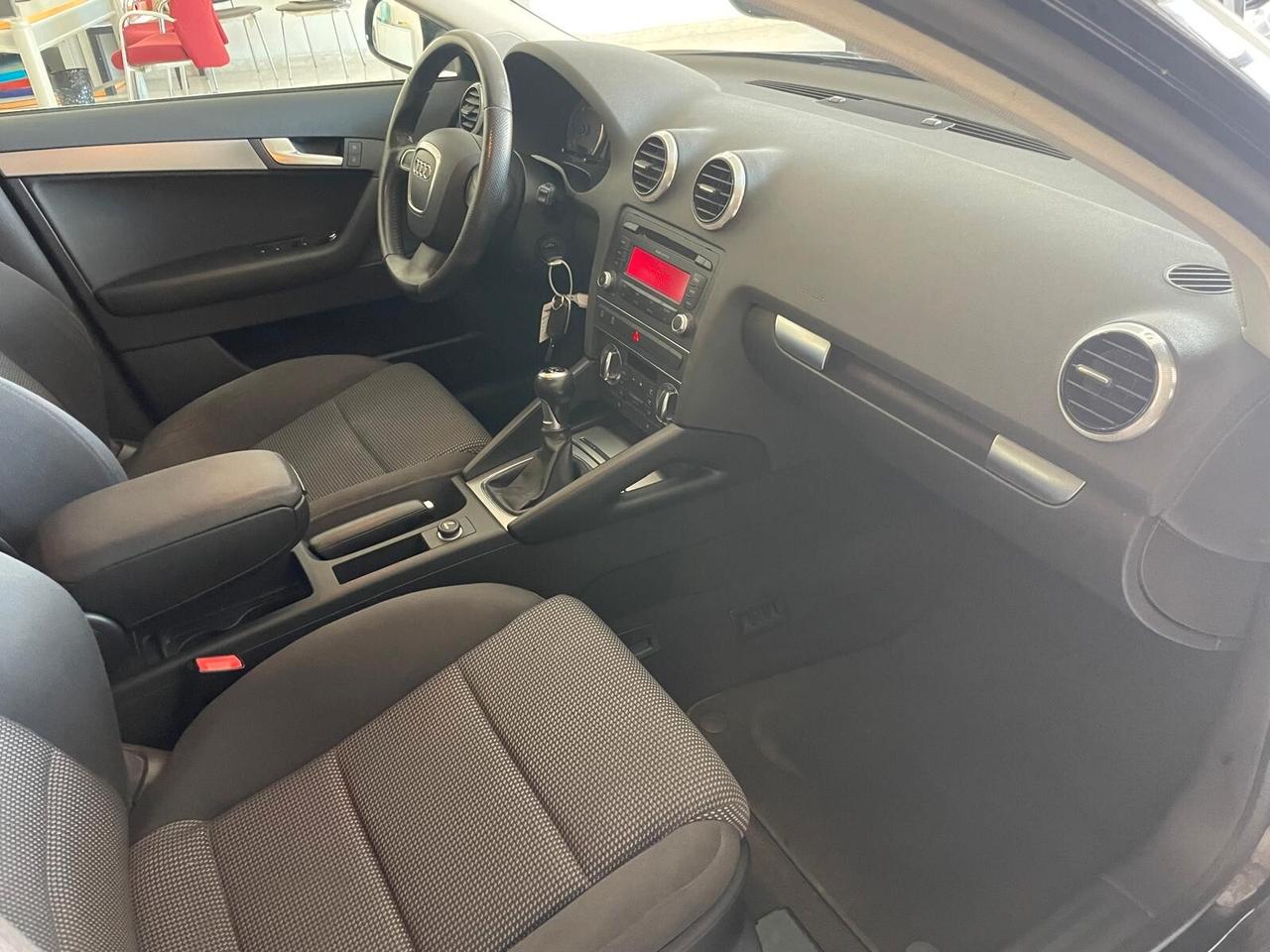 AUDI A3 SPB 1.6 TDI 105 CV AMBITION