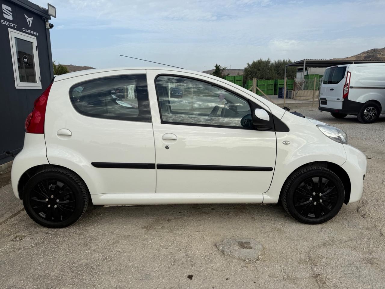 Peugeot 107 1.0 68CV 5p. Desir