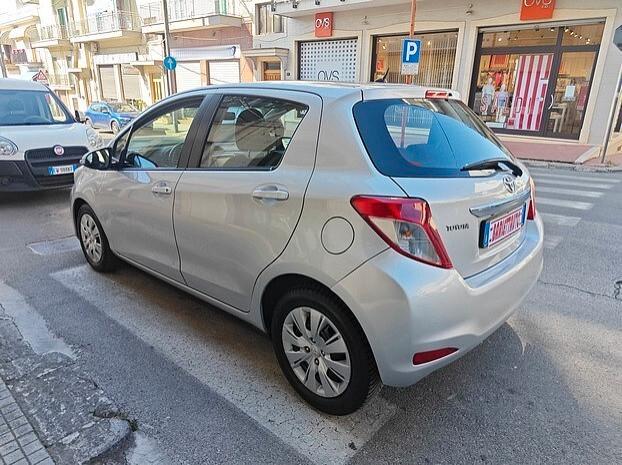TOYOTA Yaris 1.4 D 5 porte *94.000 KM*- 2013
