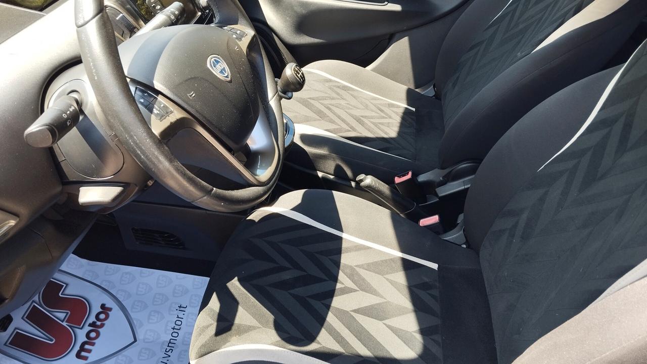 LANCIA YPSILON 1.2 BENZINA