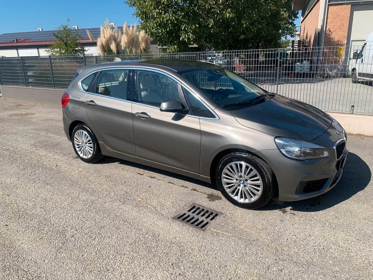 Bmw 2er Active Tourer 218d Advantage
