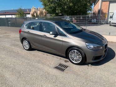 Bmw 2er Active Tourer 218d Advantage