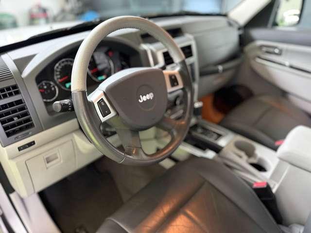 Jeep Cherokee Cherokee IV 2008 2.8 crd Limited auto dpf