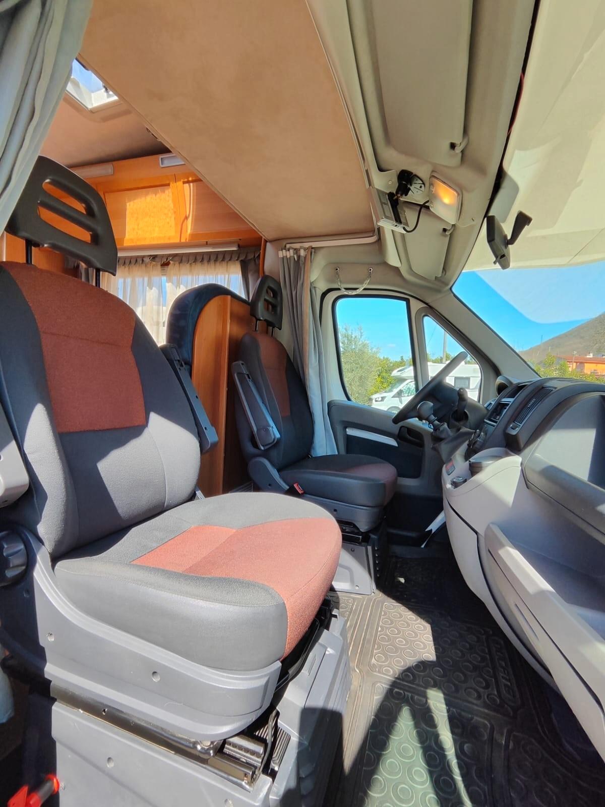 Ford Transit camper 6 posti x noleggio