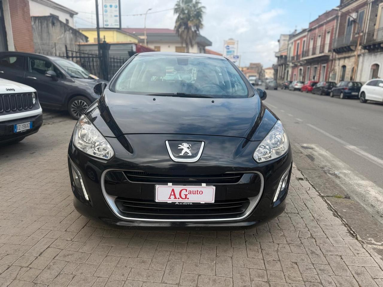 Peugeot 308 1.6 8V e-HDi 112CV Stop&Start 5p. Allure