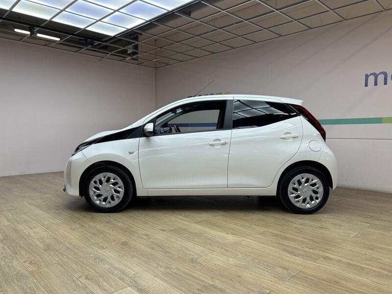 Toyota Aygo 1.0 x-cool 72 CV