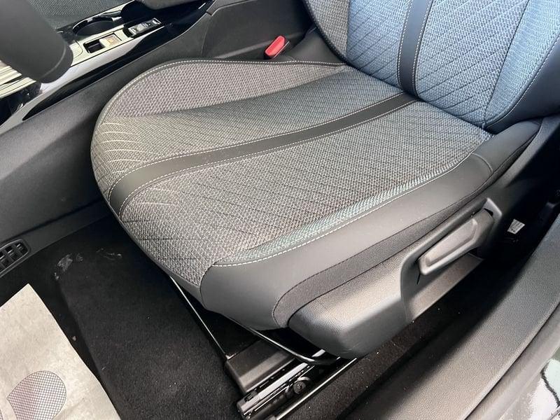 Peugeot 208 Allure Hybrid 110 e-DCS6 auto
