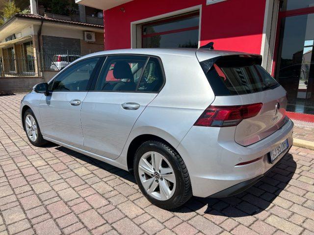 VOLKSWAGEN Golf 1.5 TGI DSG Life
