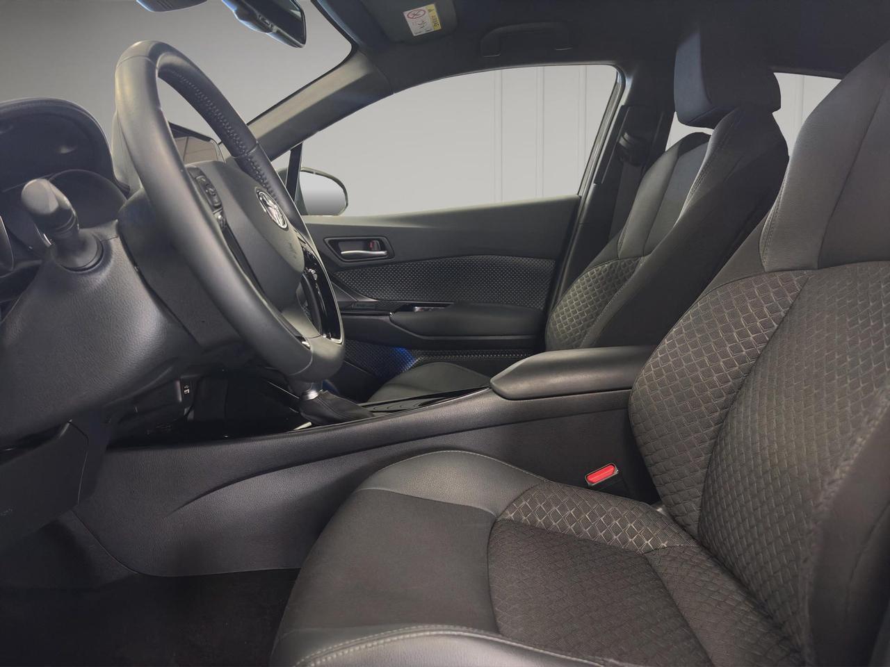 Toyota C-HR 1.8h Trend e-cvt