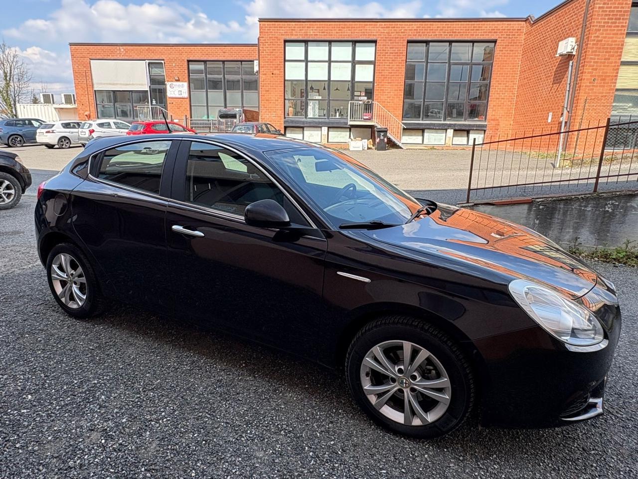 Alfa Romeo Giulietta 1.6 JTDm-2 105 CV Distinctive