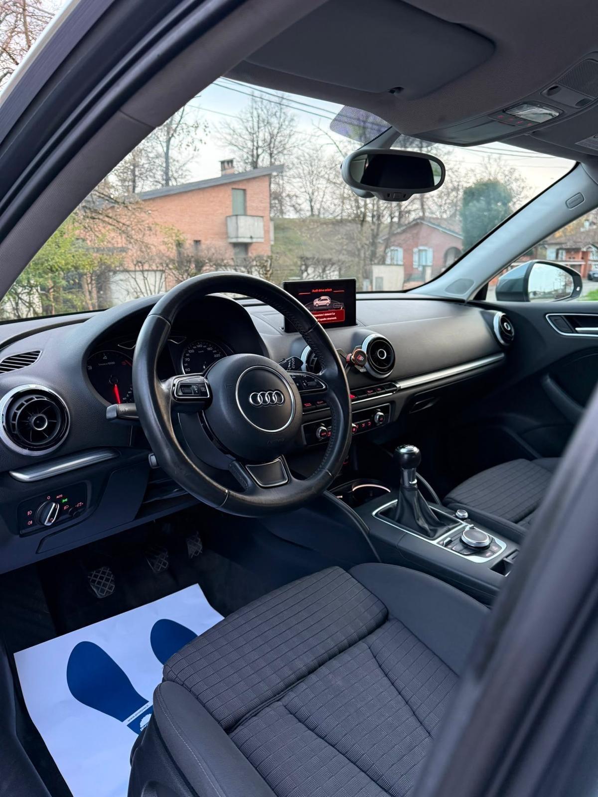 Audi A1 1.4 TDI S tronic Metal plus
