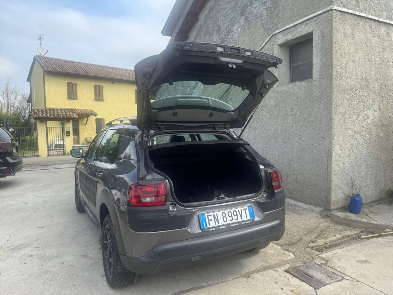Citroën C4 Cactus 1.2 e-VTi 82CV – Unico Proprietario – Tagliandi Ufficiali Citroën