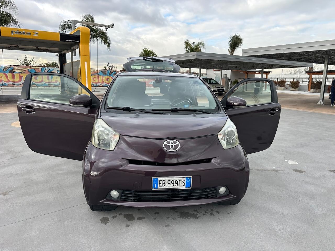Toyota iQ 1.0