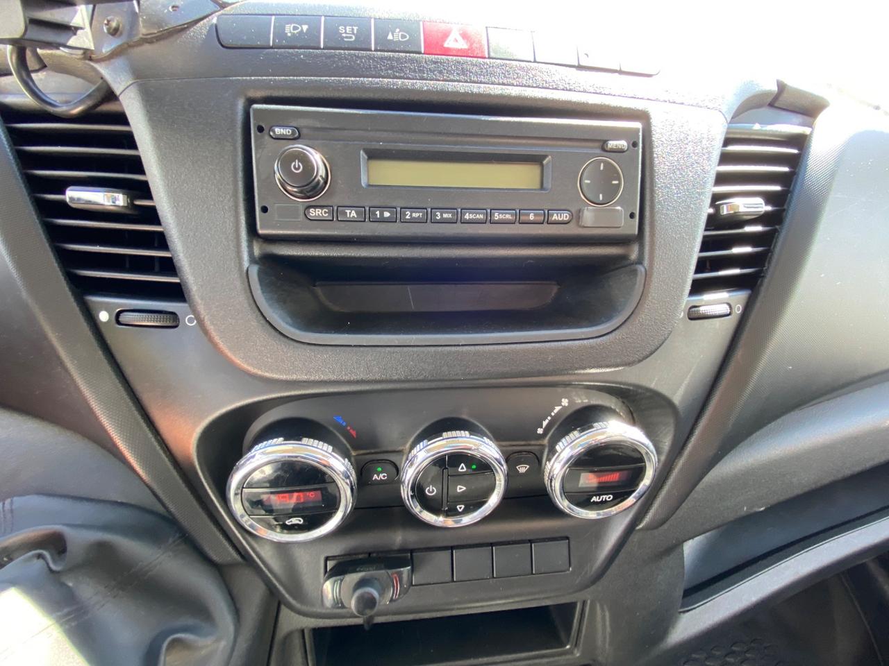 Iveco Daily 35S15 2.3 MTJ ALLESTIMENTO BOX UNICO PROPIETARIO 145CV