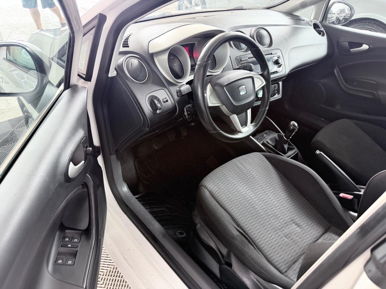Seat Ibiza ST 1.6TDI 105CV NEOPATENTATI 2011