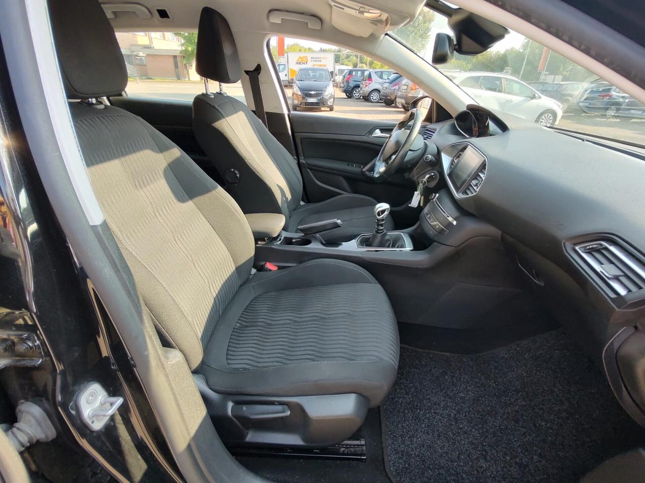 Peugeot 308 1.6 e-HDi 115 CV Stop&Start Allure