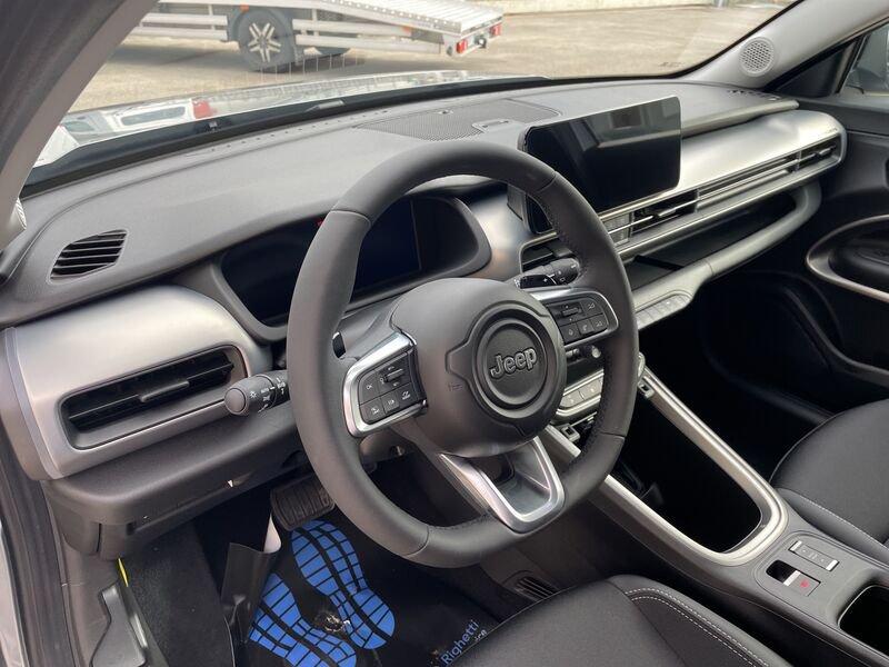 Jeep Avenger 1.2 Turbo MHEV Summit