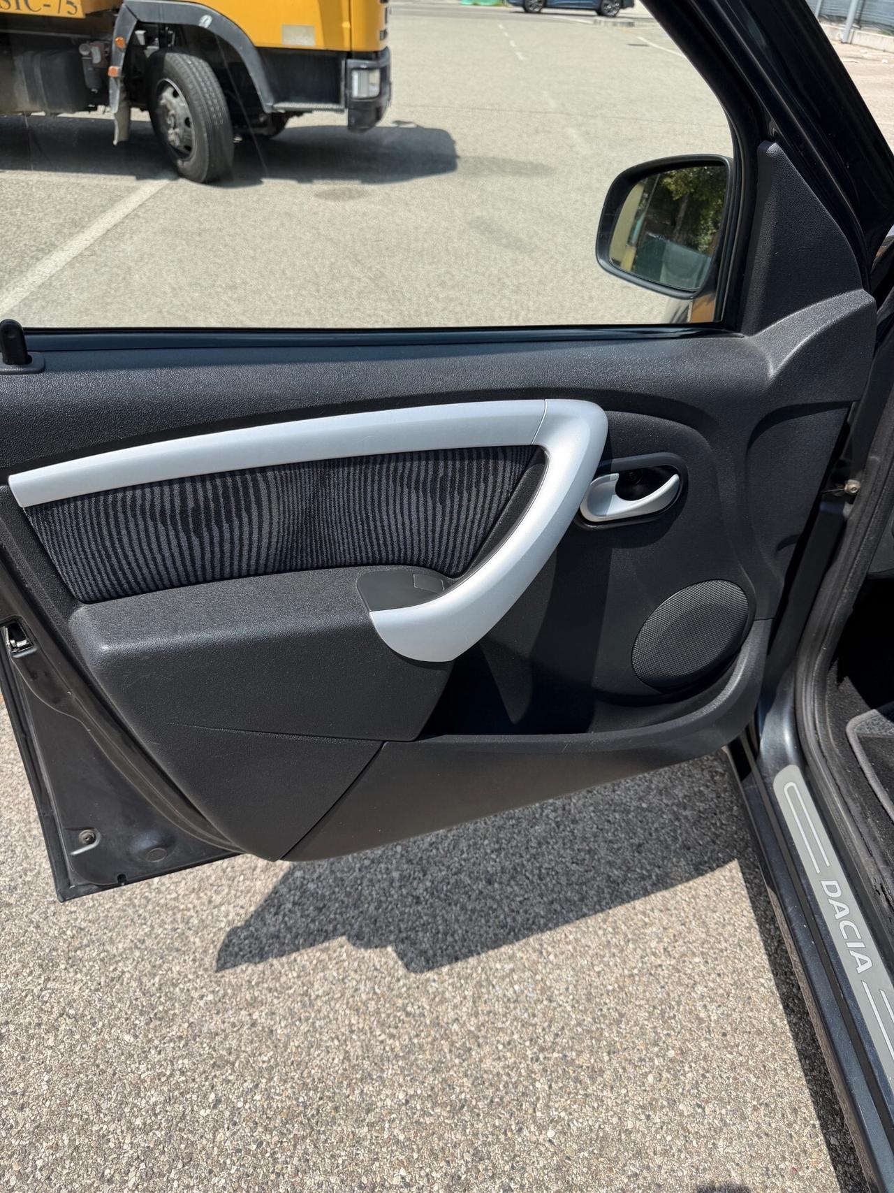 Dacia Sandero 1.4 Gpl - NEOPATENTATI - 12 MESI DI GARANZIA -