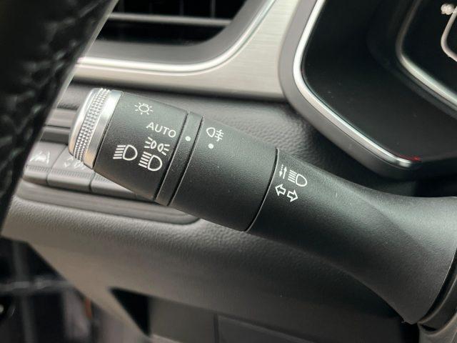 RENAULT Captur Blue dCi 115 CV EDC Initiale Paris