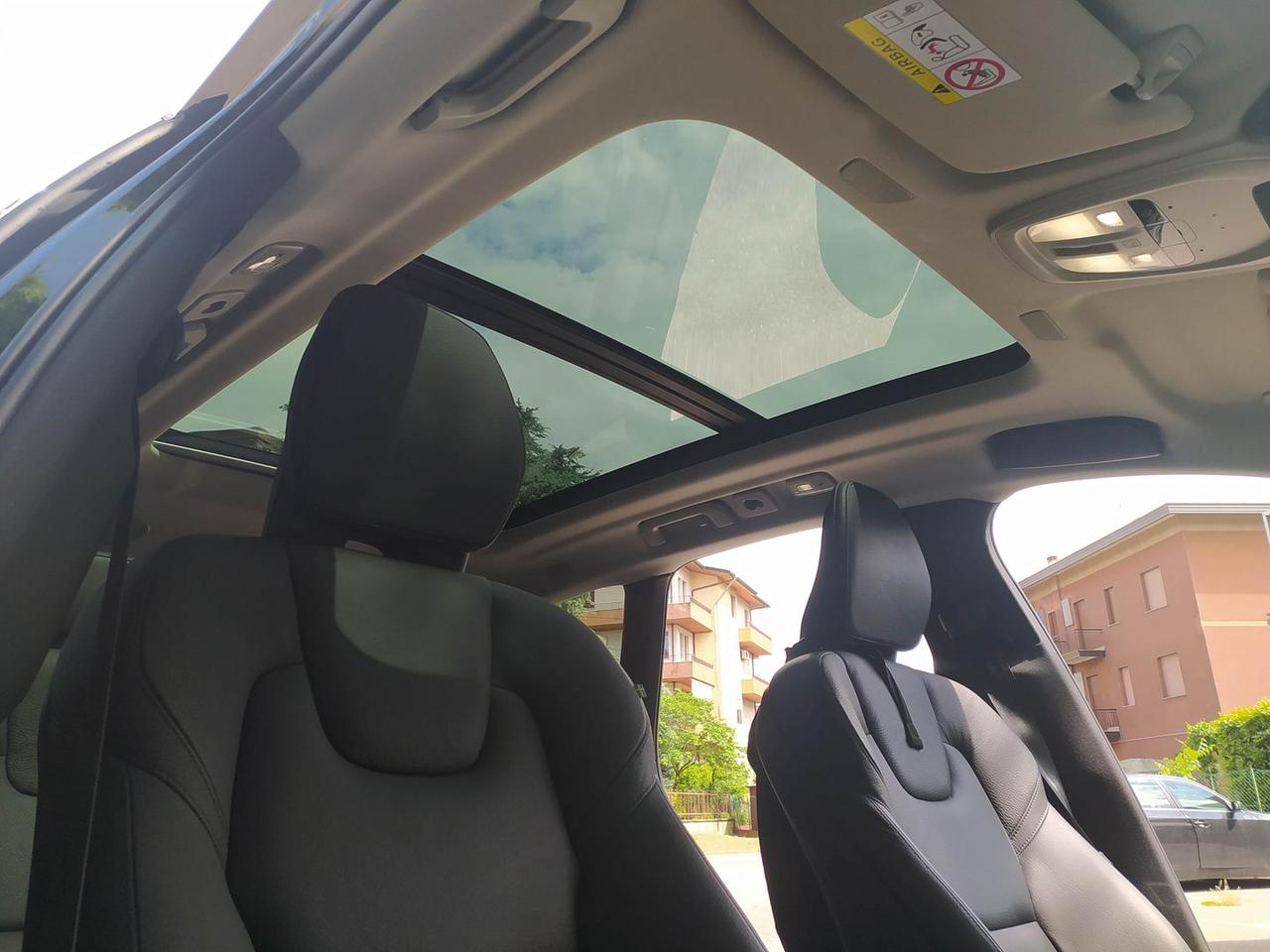 Volvo XC 60 2.0 T6 Recharge PHEV Ultimate Dark