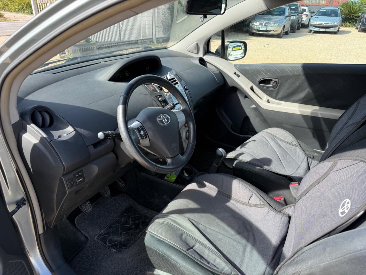 Toyota Yaris 1.0 3 porte benzina ️ 1.990€