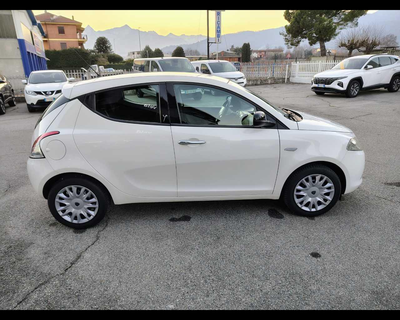 LANCIA Ypsilon III 2011 - Ypsilon 1.2 8v Gold 69cv