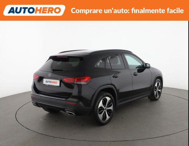 MERCEDES-BENZ GLA 200 Automatic Executive