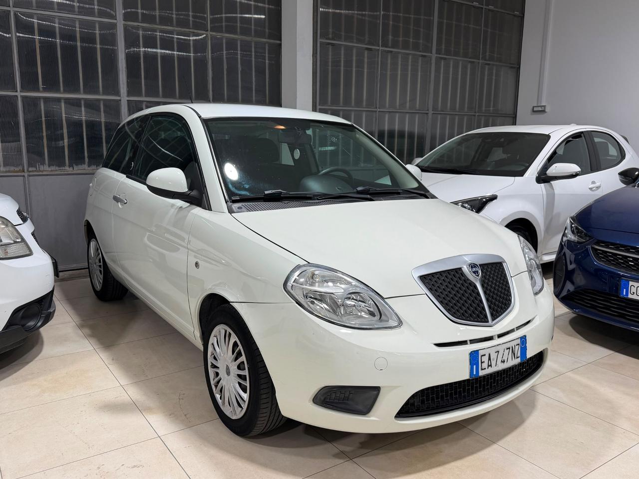 Lancia Ypsilon 1.4 Platino Ecochic GPL