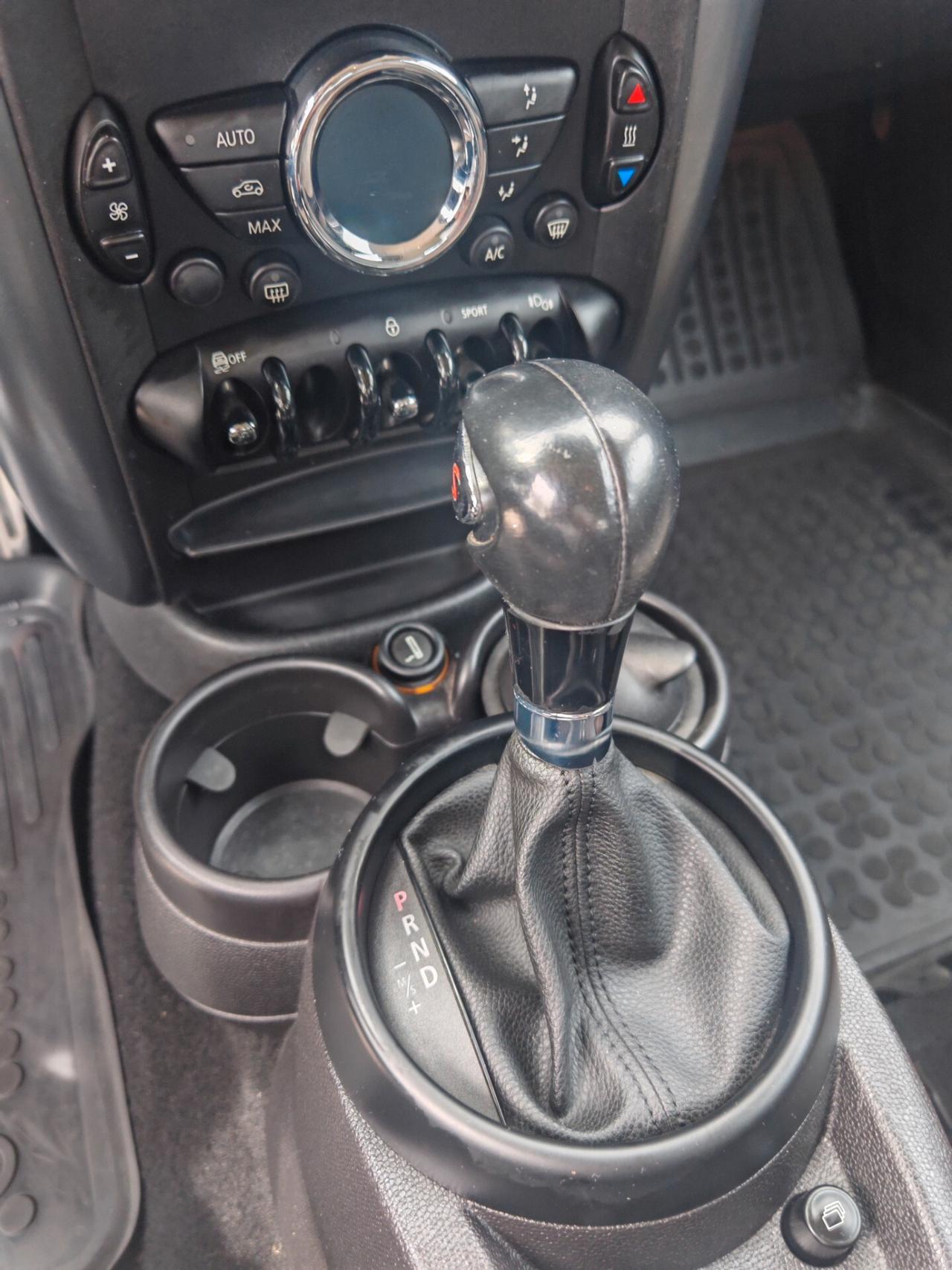 MINI Countryman Cooper SD 2.0 143 CV – Business XL (2016)