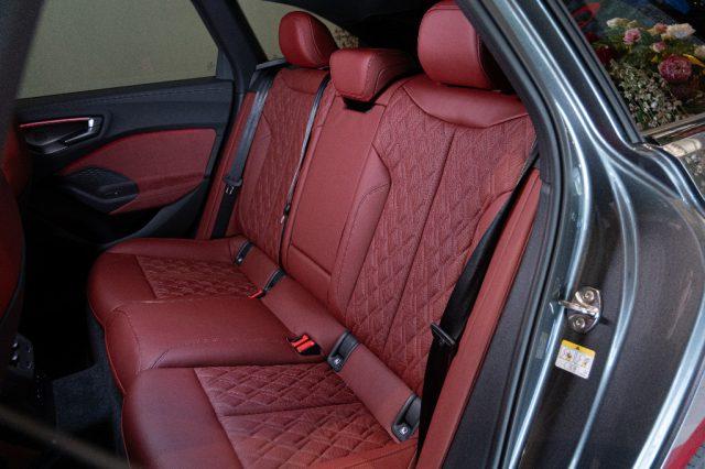 AUDI S5 Avant TFSI mHEV.CV.392. S tronic quattroS attitude