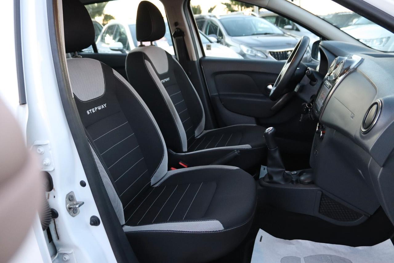 DACIA SANDERO STEPWAY 90CV GPL/BENZ.