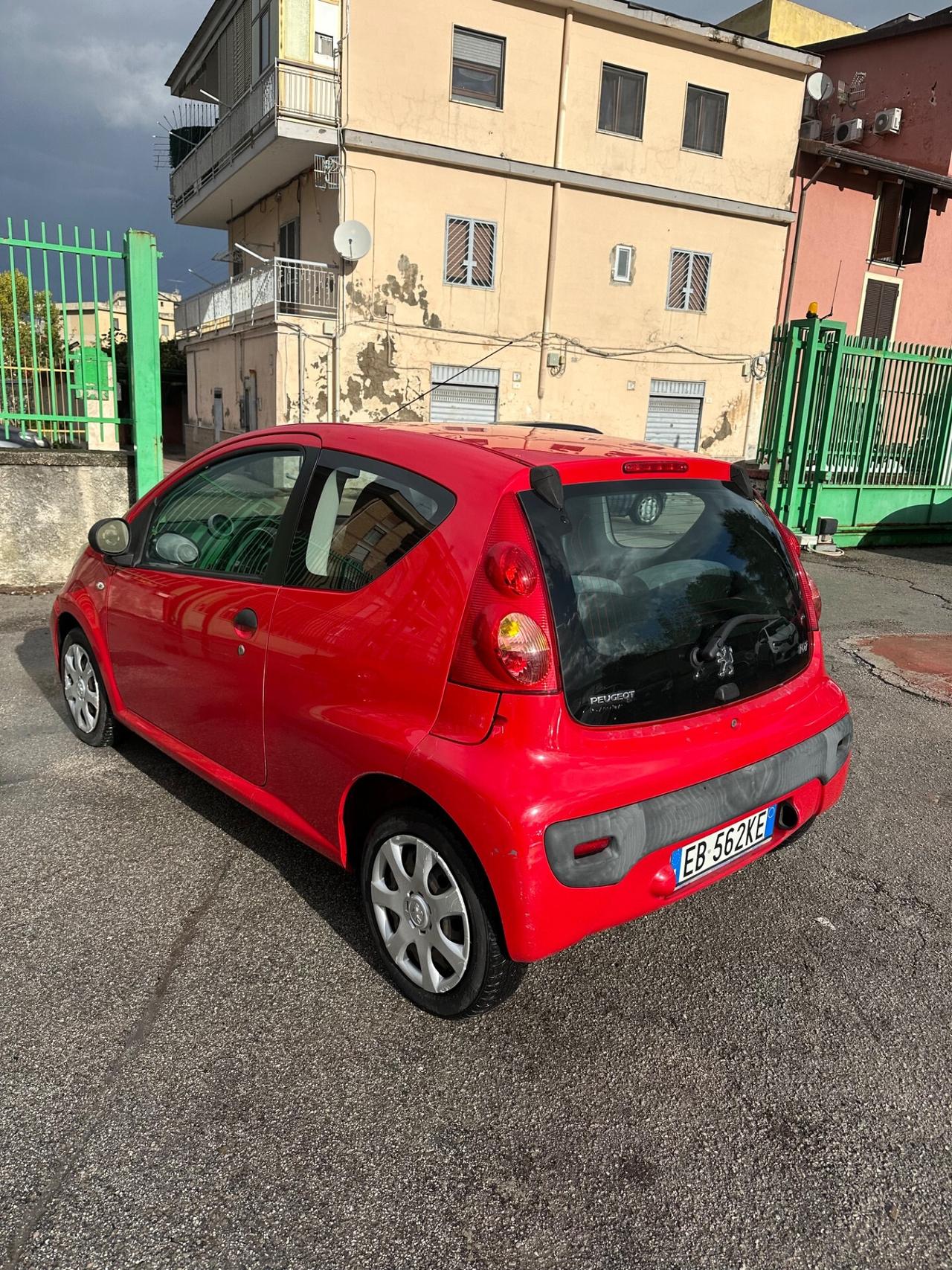 Peugeot 107 1.0 68CV 3p. Desir