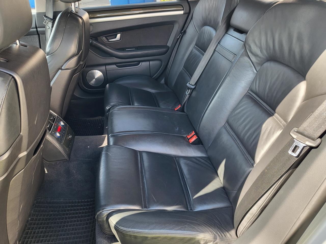 Audi A8 S8 5.2 V10 450cv. quattro tiptronic