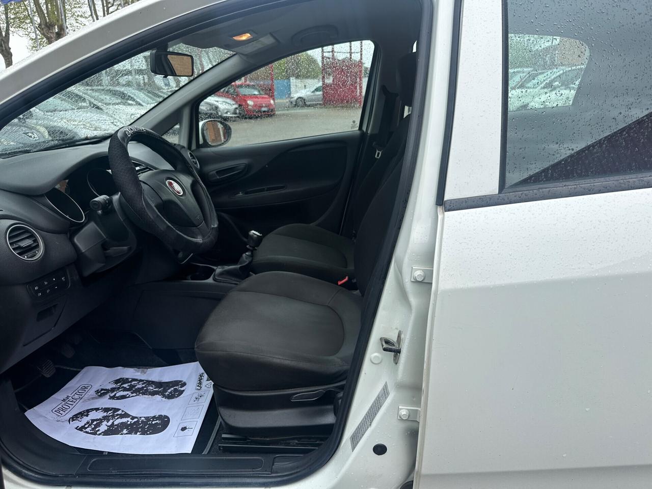Fiat Punto 1.2 8V 5 porte Lounge gancio traino