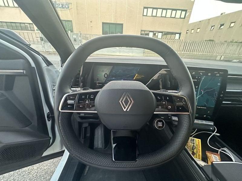 Renault Rafale Techno full hybrid E-Tech 200cv