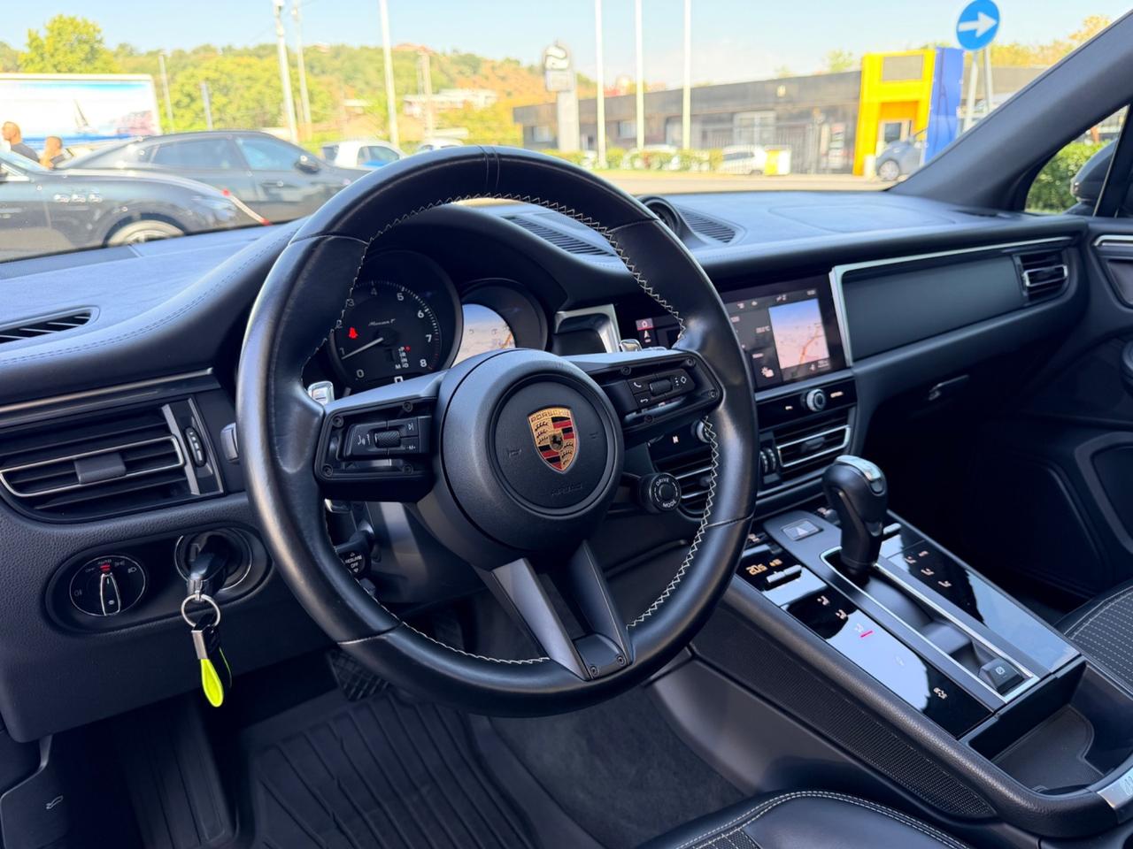 Porsche Macan 2.0 T 265cv Full tetto apribile in garanzia totale