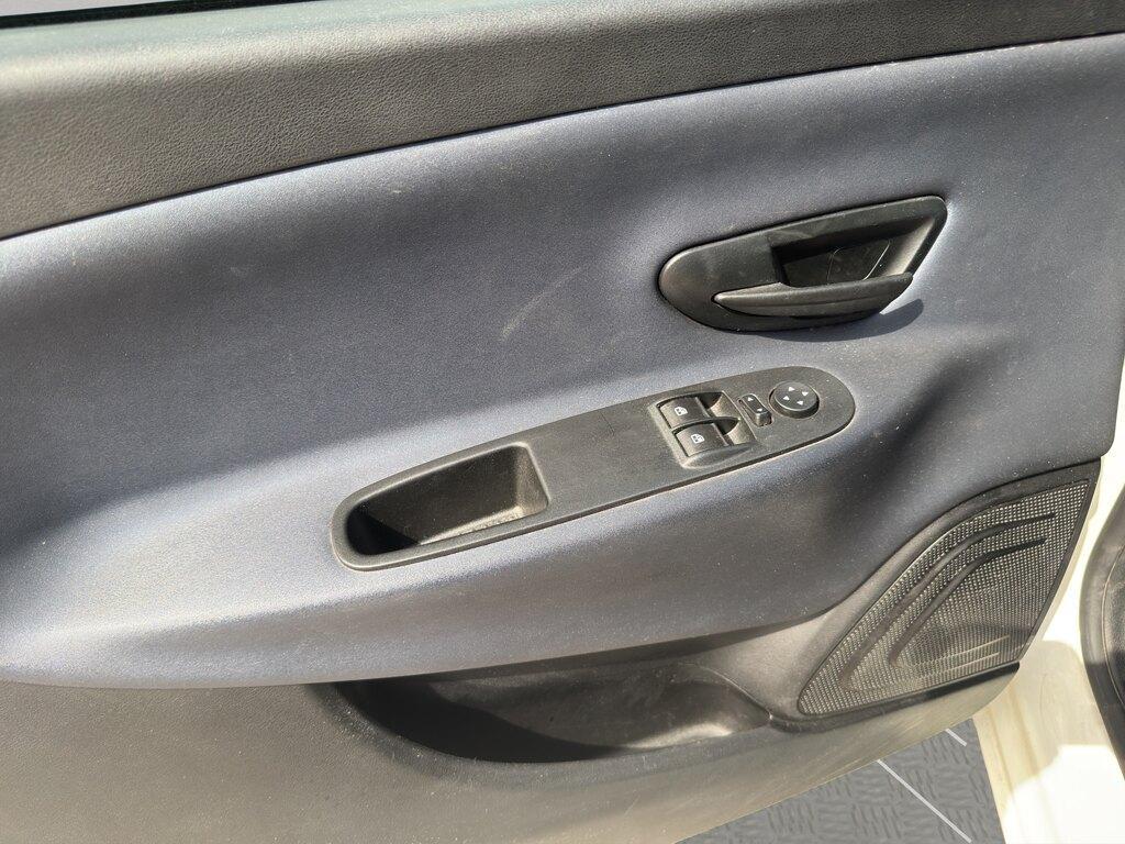Lancia Ypsilon 5 Porte 1.0 FireFly Hybrid Silver