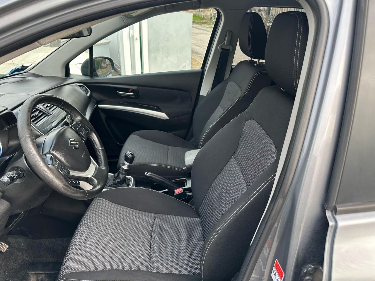 Suzuki S-Cross 1.6 DDiS Star View