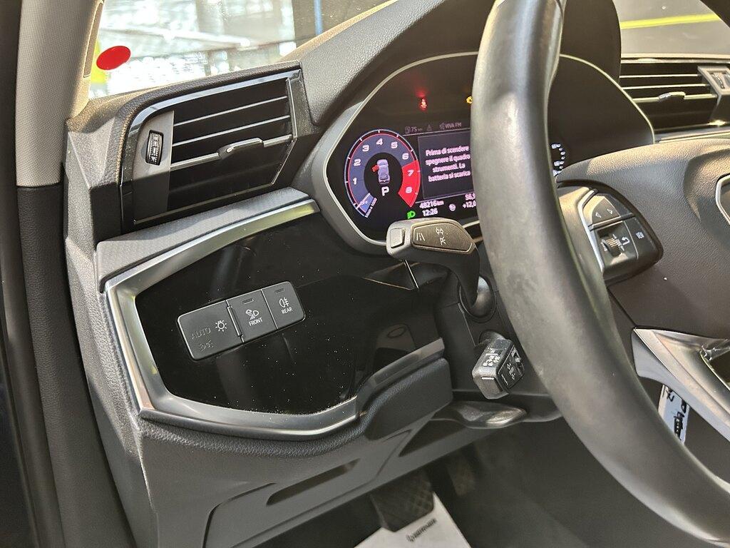 Audi Q3 35 1.5 TFSI mHEV Business Advanced S tronic