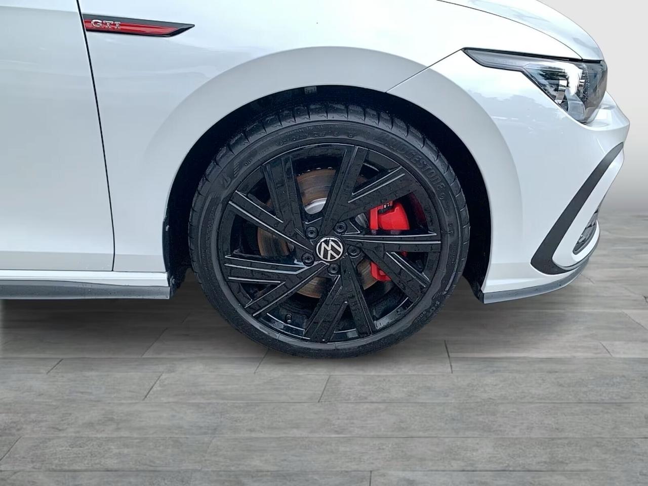 Volkswagen Golf GTI 2.0 TSI DSG BLACKSTYLE PANO MATRIX NAVI-PRO KAMERA