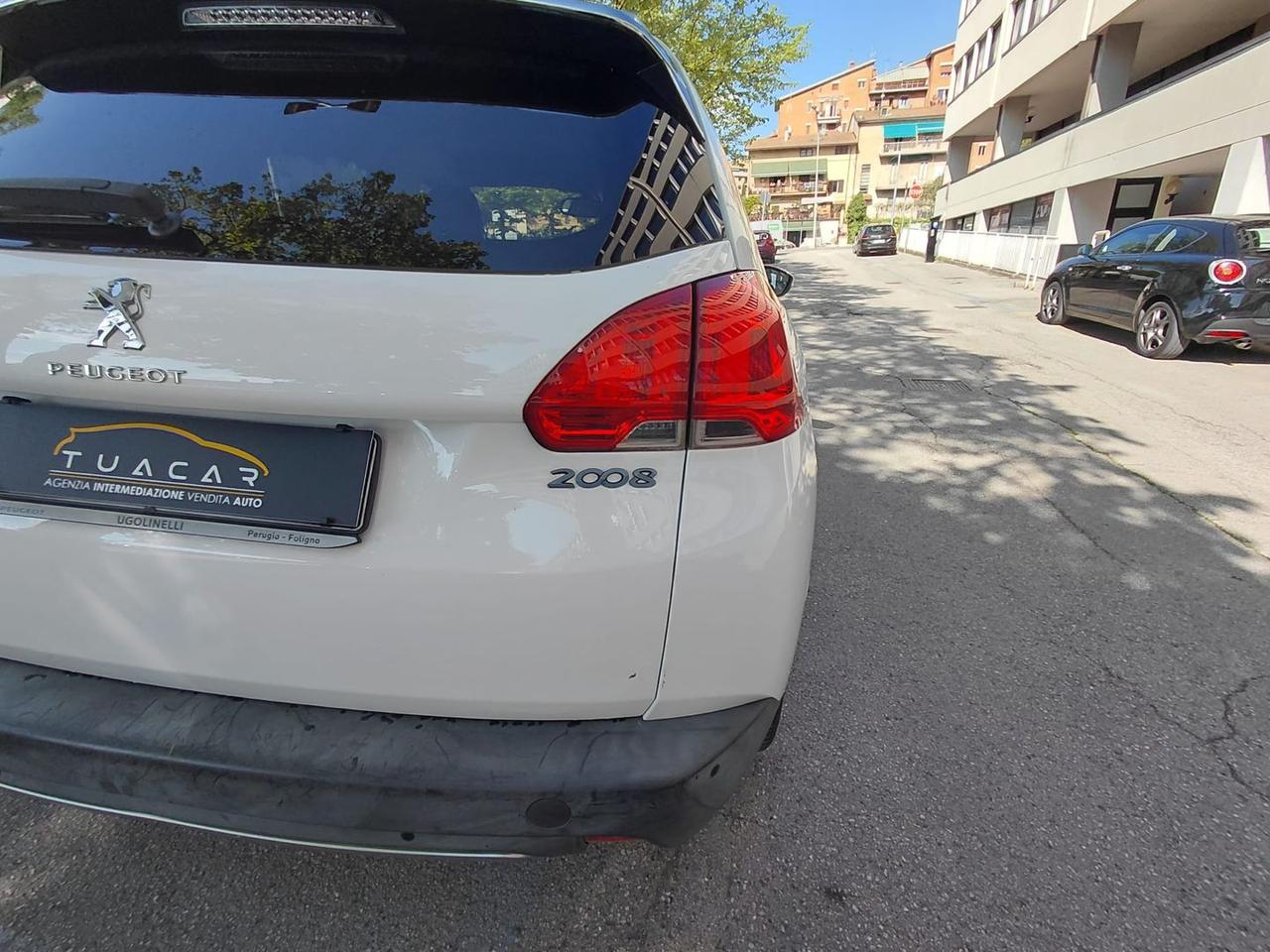 Peugeot 2008 Allure 1.6 Blue HDI 100 #10511