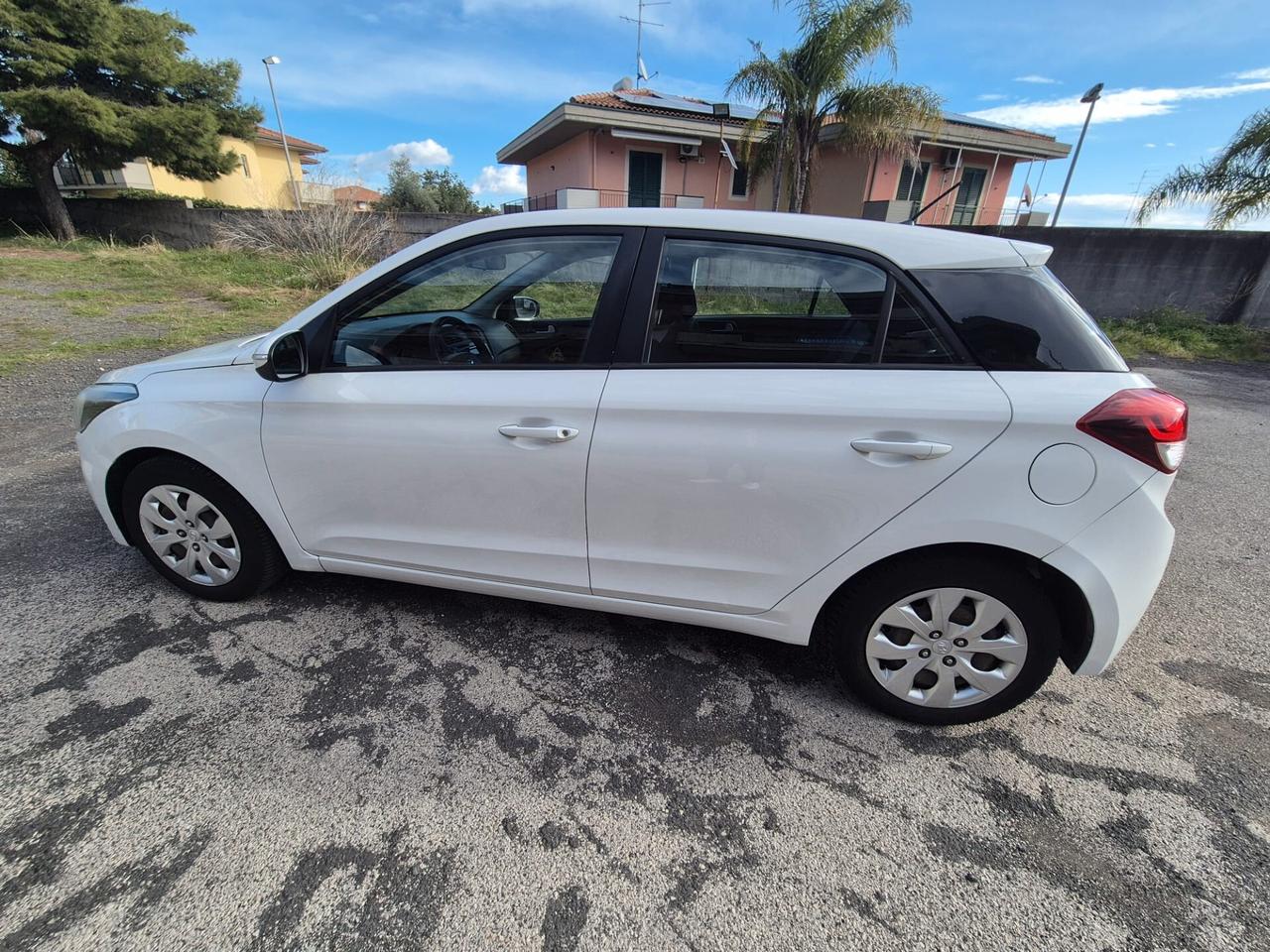 Hyundai i20 1.1 CRDi 12V 5 porte Comfort